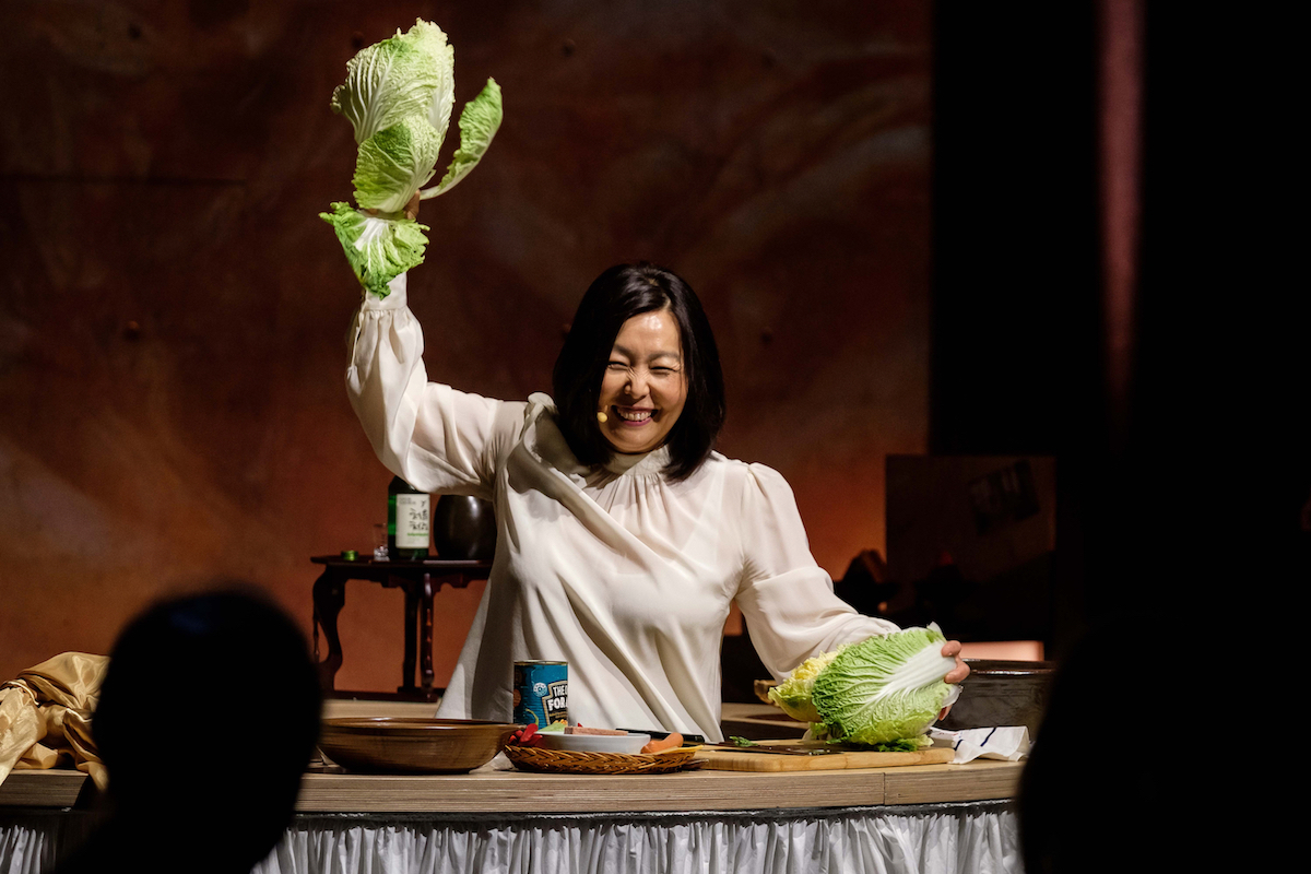 DoubleDelicious Heather Jeong tearing cabbage Photo Clare Hawley copy